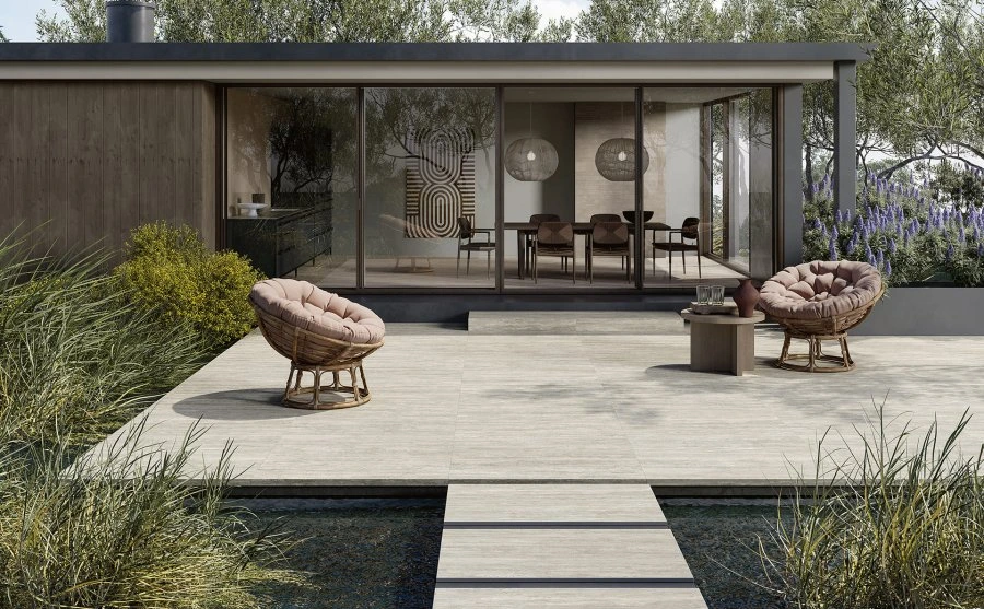 New_Classic_Indoor_Outdoor_Taupe_White_01